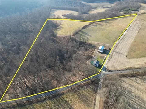 2118 Lantz Rd, Punxsutawney, PA 15767