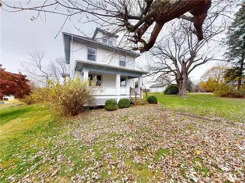 102 Bartley Ave, Butler, PA 16001