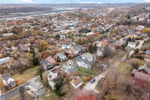 View/Area - 545 Stokes Ave, Braddock, PA 15104 photo 4 of 5