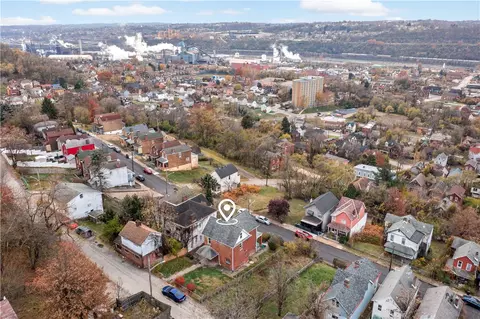 View/Area - 545 Stokes Ave, Braddock, PA 15104 photo 3 of 5