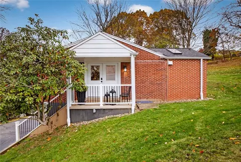 242 Kittanning Pike, Pittsburgh, PA 15215