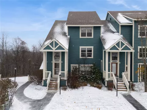 9132 Aspen Dr, Champion, PA 15622