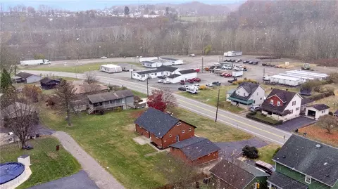 View/Area - 2632 River Rd, Vandergrift, PA 15690 photo 2 of 3