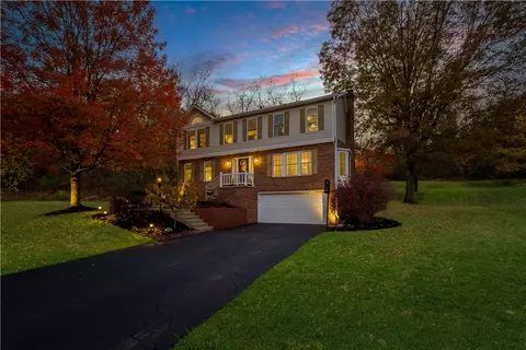 210 Timber Lake Dr, Venetia, PA 15367