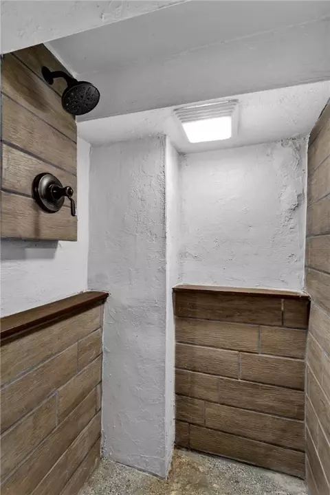 Bath - 303 Maple St, Irwin, PA 15642 photo 3 of 3