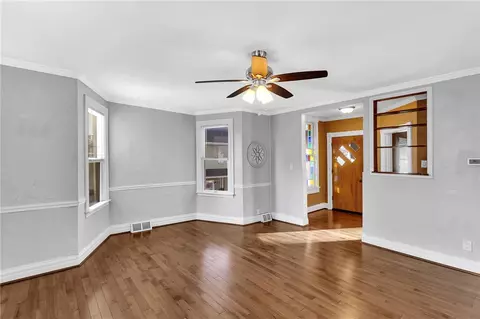 Living - 303 Maple St, Irwin, PA 15642 photo 3 of 5