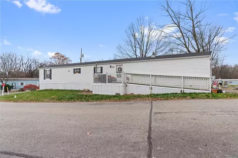 216 Blossom Ln, Sewickley, PA 15143