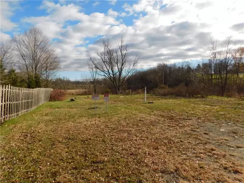 295 Walnut Hill Rd, Uniontown, PA 15401