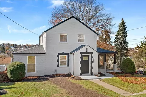 5322 Fredanna St, Pittsburgh, PA 15207