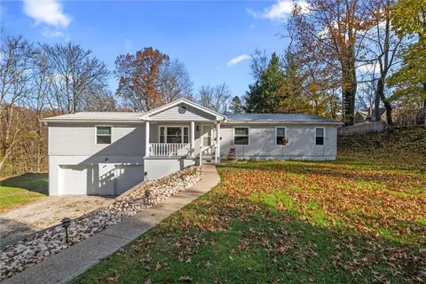 1720 Arnold St, New Kensington, PA 15068