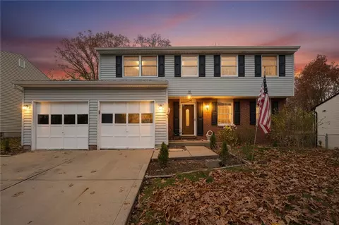 1914 Riggs Rd, South Park, PA 15129