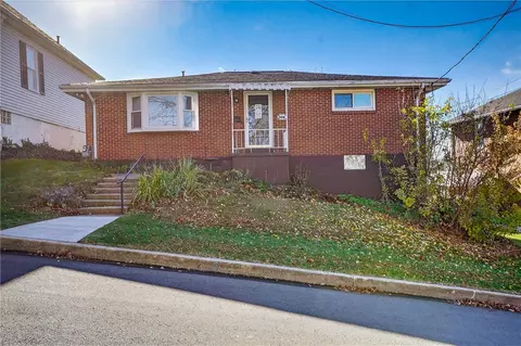 535 Donnan Ave, Washington, PA 15301