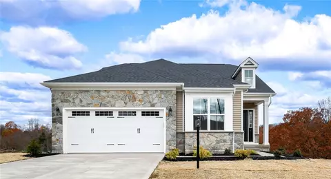 4027 Evilyn Dr, Baden, PA 15005
