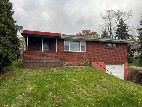 2037 Mckees Rocks Rd, Mckees Rocks, PA 15136