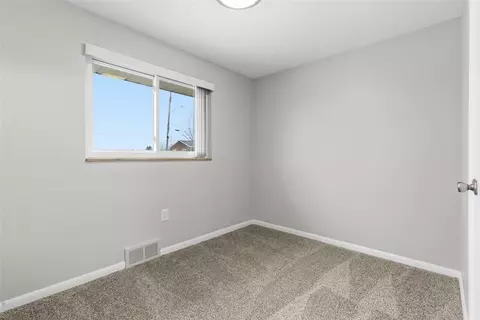 111 Crest Dr, Monaca, PA 15061 photo 18