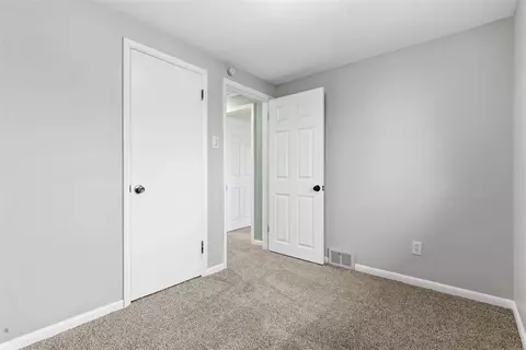 111 Crest Dr, Monaca, PA 15061 photo 17