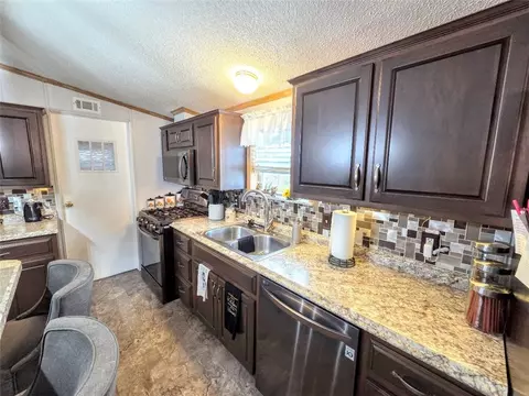 105 Eagle Pointe Ests, New Eagle, PA 15067 photo 8
