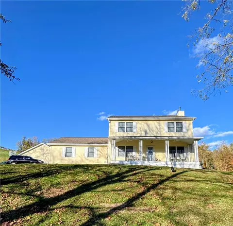241 Lyons Rd, Claysville, PA 15323
