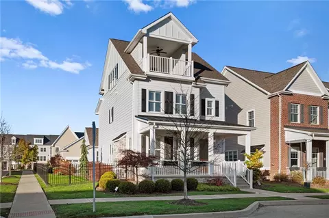 17 Carolina Ave, Oakmont, PA 15139