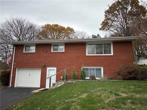 132 Marlene Dr, Beaver Falls, PA 15010