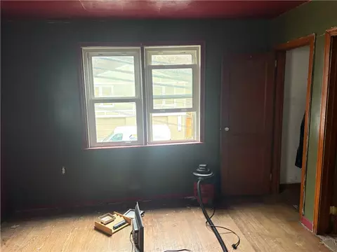 Bedroom - 3127 Millers Run Rd, Cecil, PA 15321 photo 2 of 3