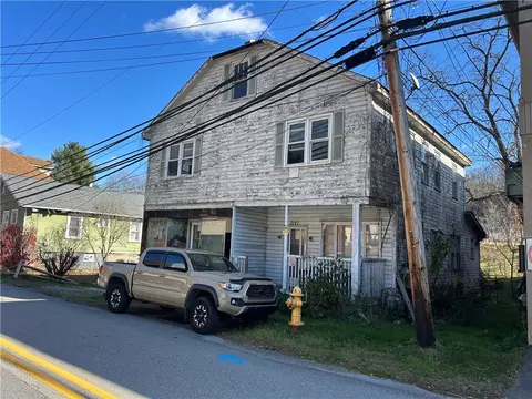 3127 Millers Run Rd, Cecil, PA 15321