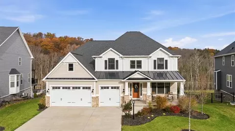 321 Crest Ln, Mars, PA 16046