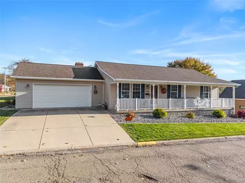 124 12th St, Midland, PA 15059