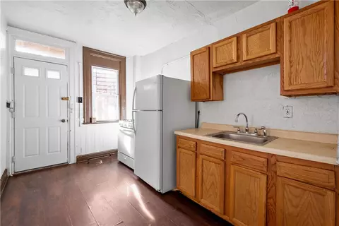 3 Camp Ave, Braddock, PA 15104 photo 5