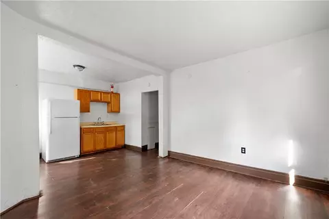 3 Camp Ave, Braddock, PA 15104 photo 10