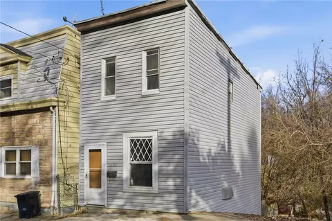 1502 Forsythe St, Pittsburgh, PA 15212