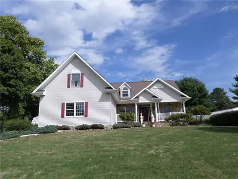 230 Crago Ave, Waynesburg, PA 15370