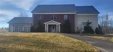 221 Felician Dr, Coraopolis, PA 15108