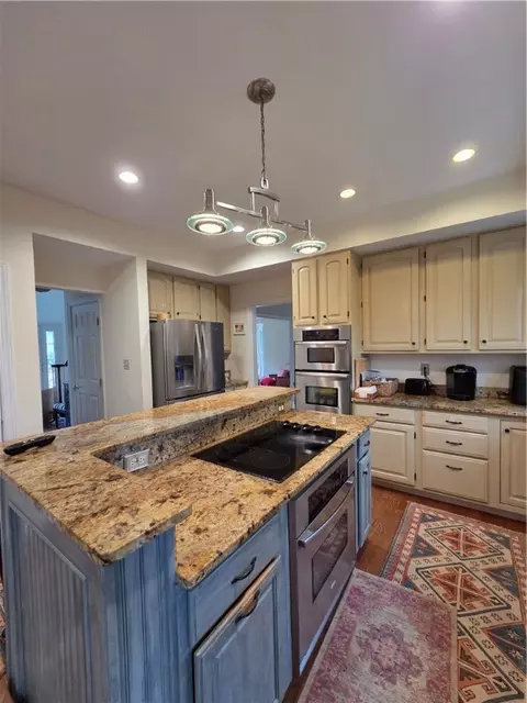 2001 Buckingham Dr, Mars, PA 16046 photo 18