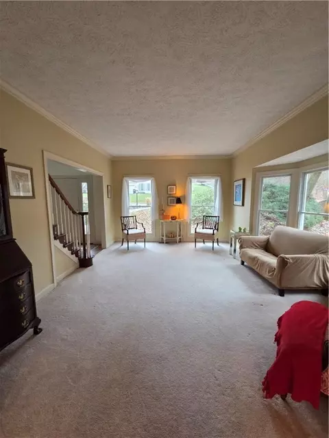 2001 Buckingham Dr, Mars, PA 16046 photo 8