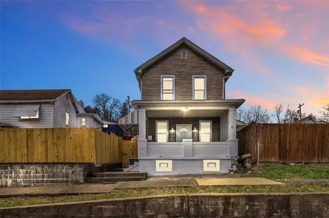 1209 Lower Meadow Ave, Charleroi, PA 15022