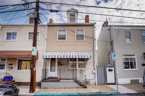 137 S 16th St, Pittsburgh, PA 15203