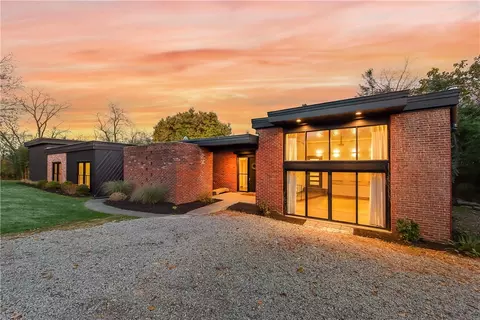 9402 Babcock Blvd, Allison Park, PA 15101
