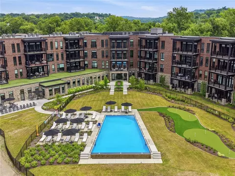 1 1st St #106, Oakmont, PA 15139