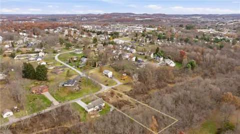 26 Holiday Dr, Cranberry Township, PA 16066