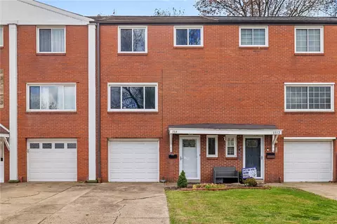 1514 Dunluce, Pittsburgh, PA 15227
