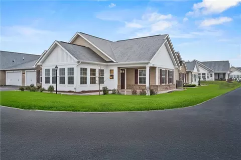 1261 Sandy Ridge Dr, Sarver, PA 16055