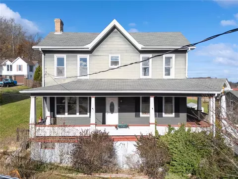 712 Depot St, Youngwood, PA 15697
