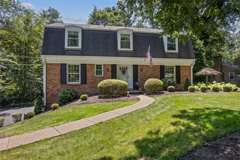 4101 Northampton Dr, Allison Park, PA 15101