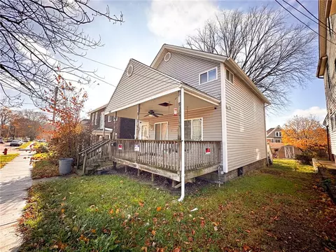 760 Penn Ave, Midland, PA 15059