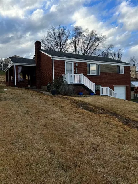 1312 Cascade Dr, Homestead, PA 15120