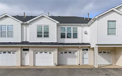 227 Adams Pointe Blvd #3, Mars, PA 16046