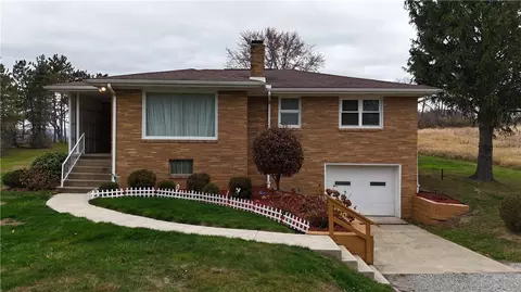 4197 St Rt 711, Ligonier, PA 15658
