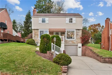 5300 Spring Valley Dr, Pittsburgh, PA 15236