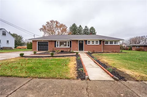 107 Horseshoe Dr, Latrobe, PA 15650